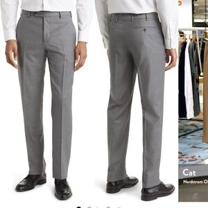 Zanella Devon Gray Italian Wool Straight Leg Pleated Dress Pants Size 38 Office